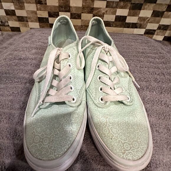 Vans Sneakers   - Picture 2 of 6